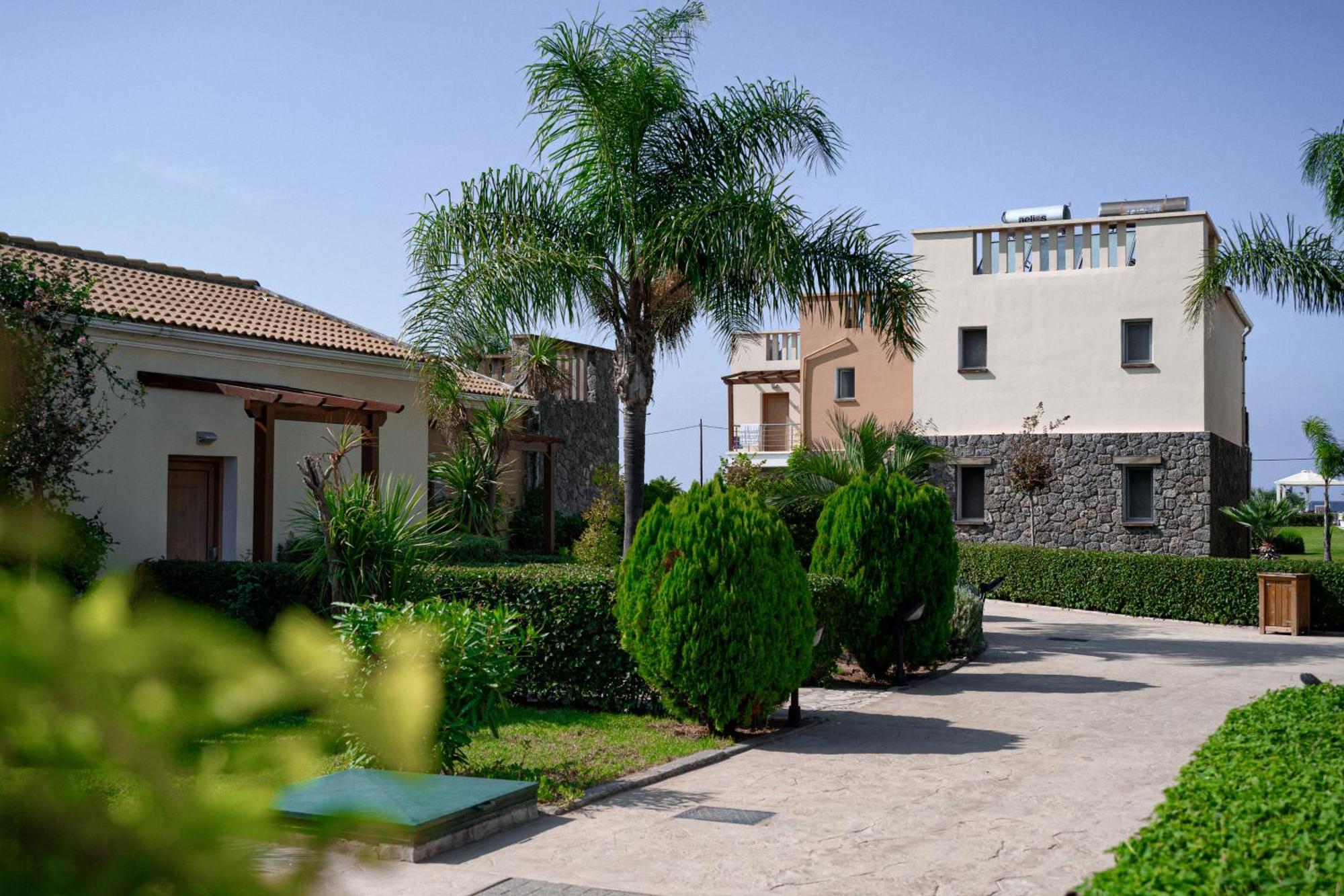 Restia Suites Exclusive Resort -Adults Only Almiros Beach Exterior foto