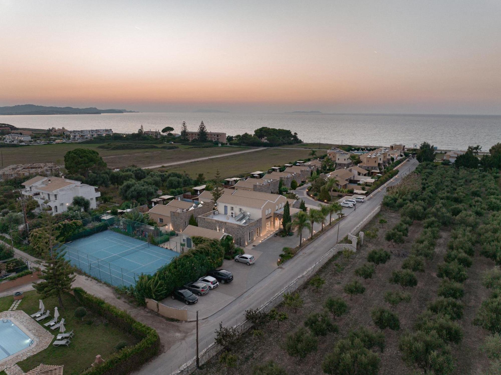 Restia Suites Exclusive Resort -Adults Only Almiros Beach Exterior foto